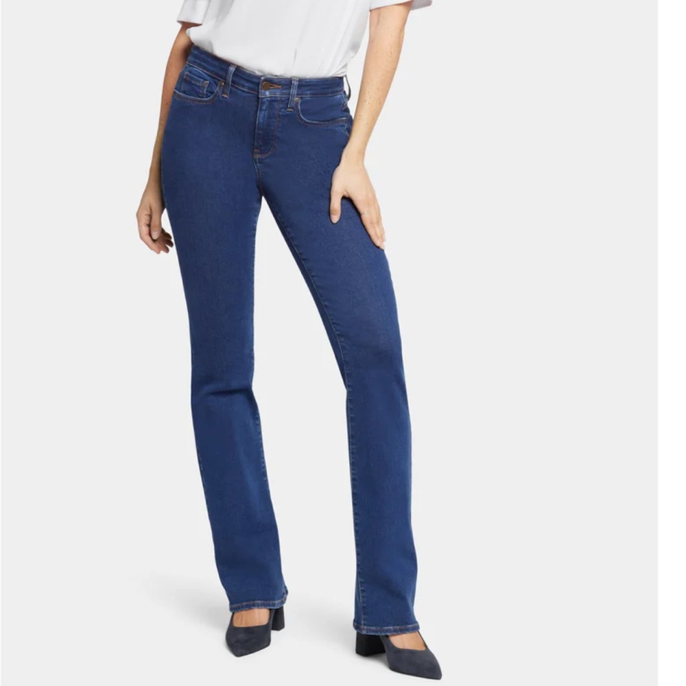 NYDJ Blue Jeans Barbara Bootcut •size OO •Color: Quinn